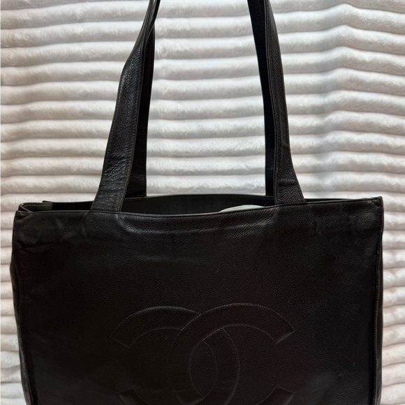 CHANEL Black Leather Tote - Picture 1 of 10